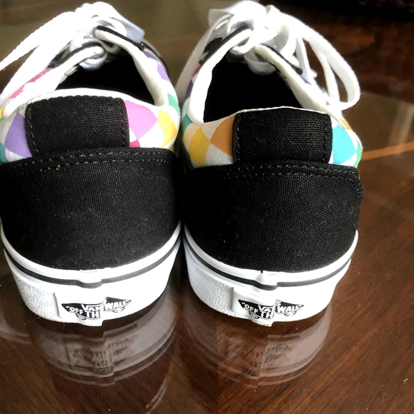 Vans  size 7 multi color - Picture 3 of 6